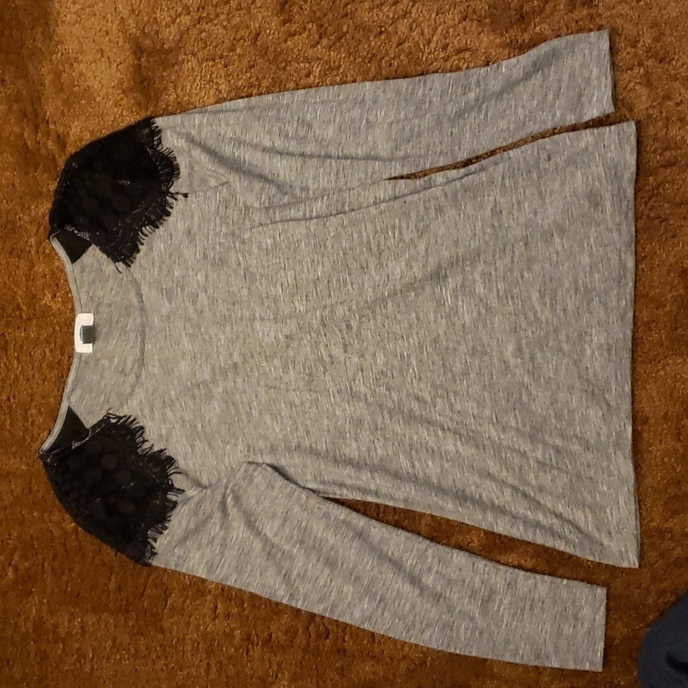 Long sleeve old navy shirt
